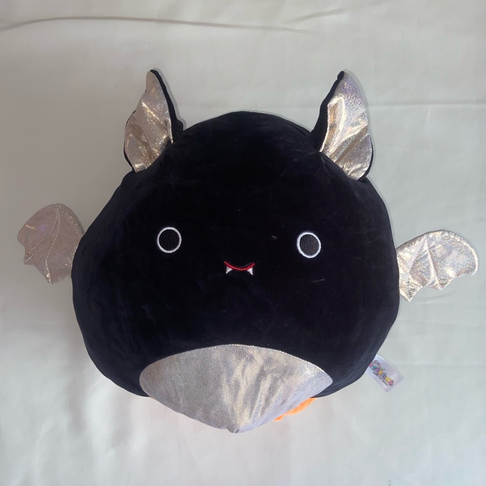 Halloween Flip a Mallow Squishmallow!